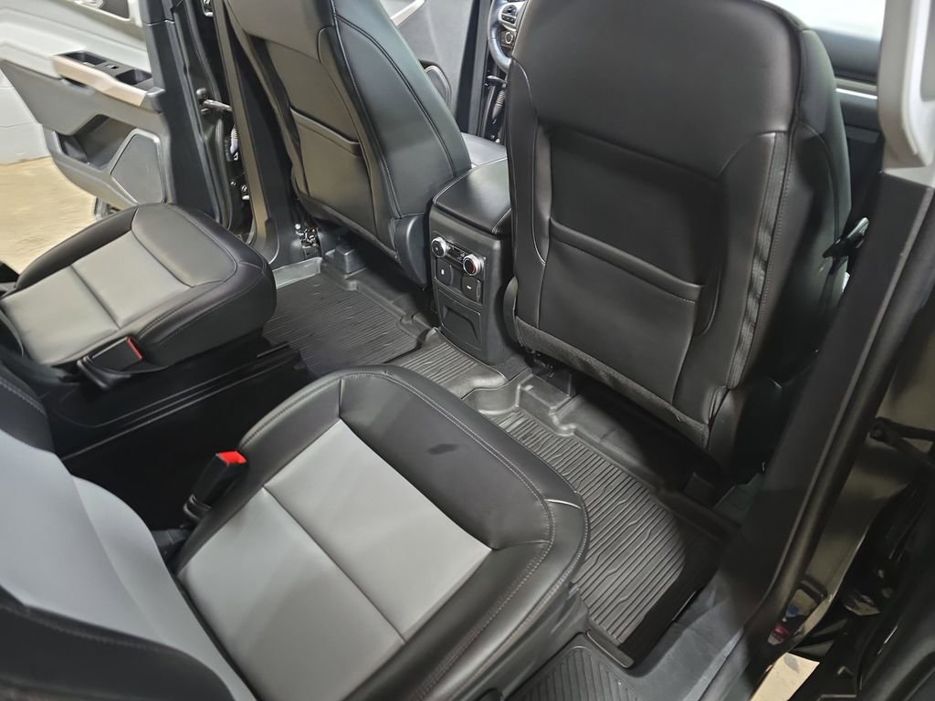 Used 2023 Ford Explorer XLT w/ Equipment Group 202A image 13