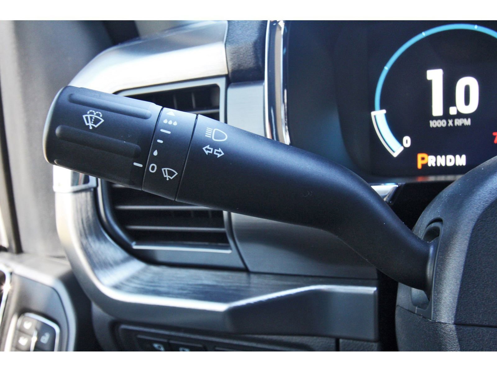 Used 2022 Ford F150 Lariat w/ Equipment Group 501A Mid image 20