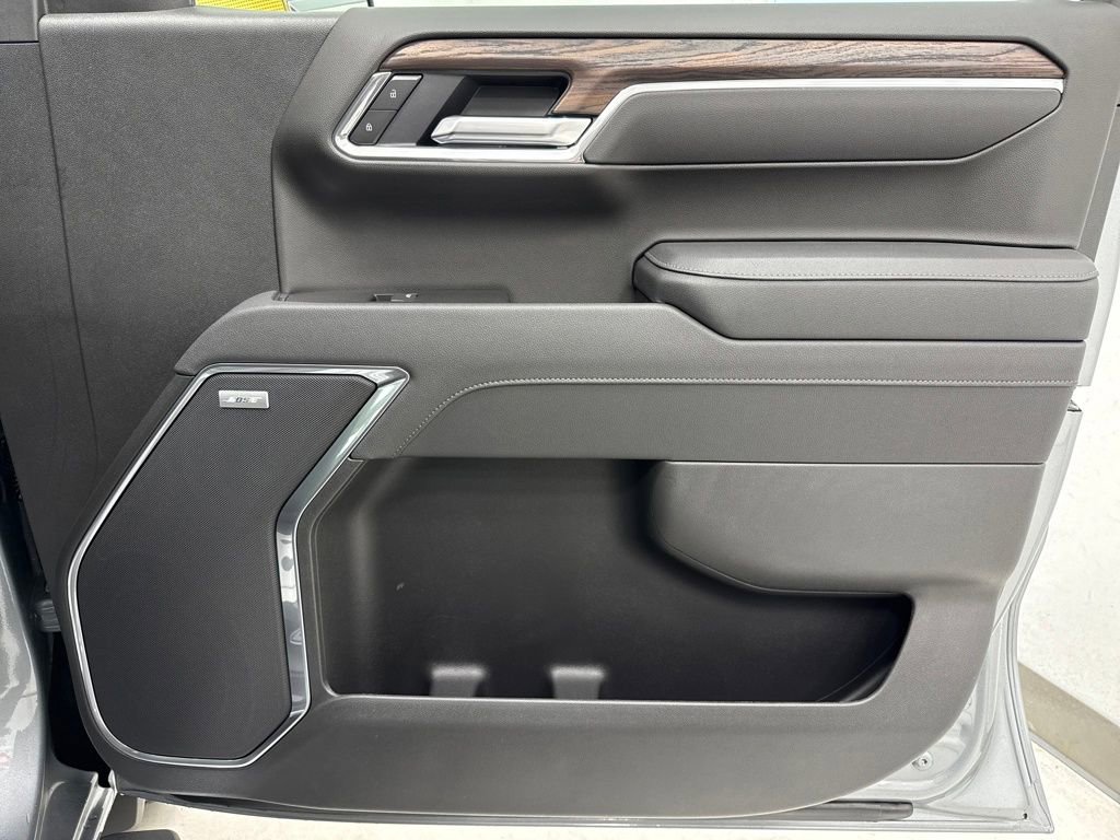New 2026 GMC Sierra 1500 SLT w/ SLT Premium Package image 8