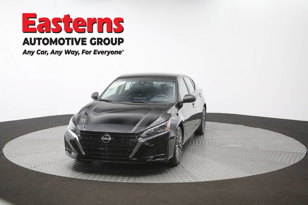 Used 2025 Nissan Altima 2.5 SV FWD image 54