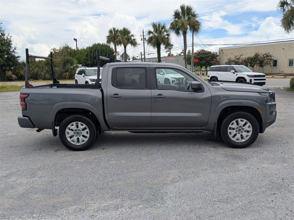 Used 2022 Nissan Frontier SV w/ Technology Package image 4