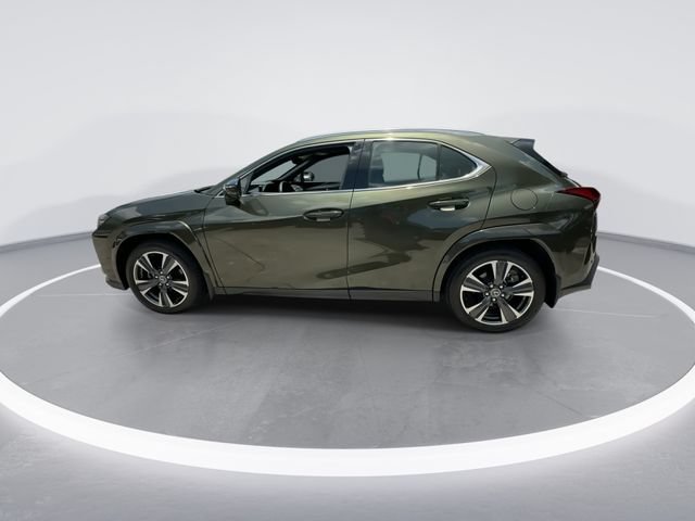 Used 2025 Lexus UX 300h AWD w/ Accessory Package (Z2) image 5