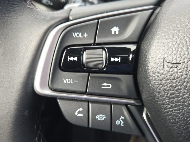 Used 2018 Honda Accord Touring image 14