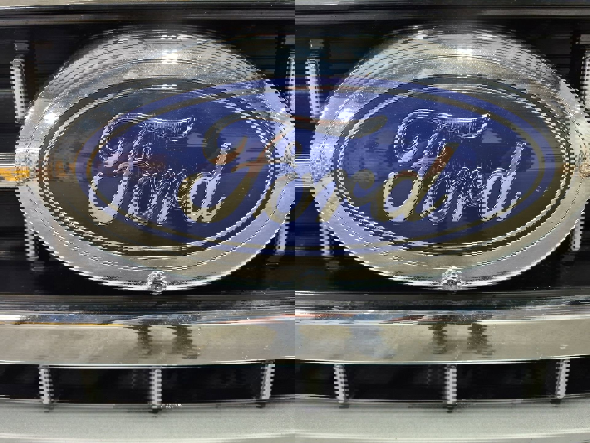 Used 2023 Ford F150 Lariat w/ Max Trailer Tow Package image 33