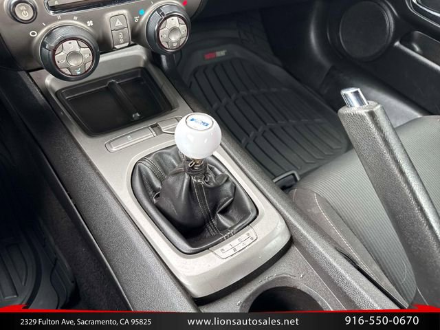 Used 2010 Chevrolet Camaro LT RWD image 18