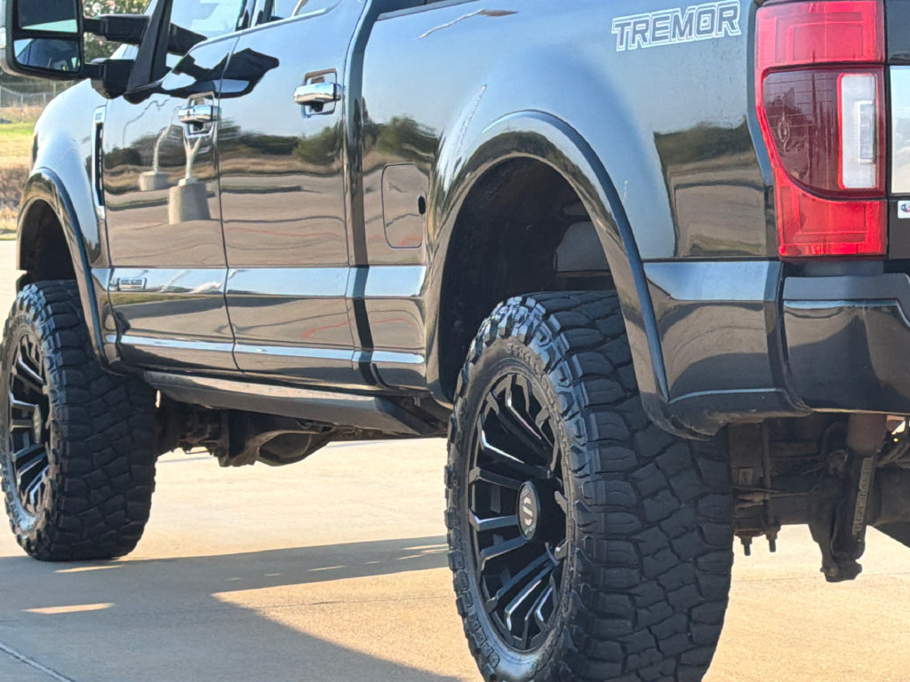 Used 2022 Ford F250 Platinum w/ Tremor Off-Road Package AWD/4WD image 5