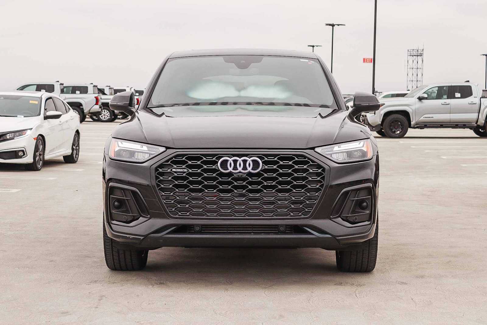 Used 2023 Audi Q5 2.0T Premium Plus w/ Premium Plus Package AWD/4WD image 2