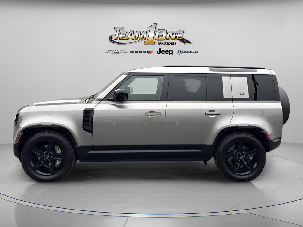 Used 2022 Land Rover Defender 110 X-Dynamic SE AWD/4WD image 6