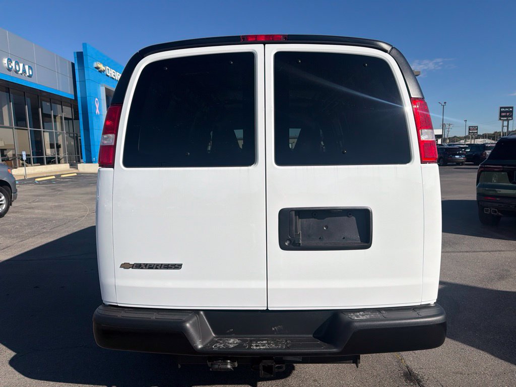 New 2027 Chevrolet Express 2500 w/ Driver Convenience Package RWD image 4