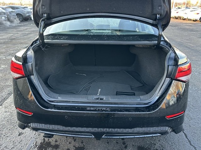 Certified 2023 Nissan Sentra SR w/ Midnight Edition Package image 16
