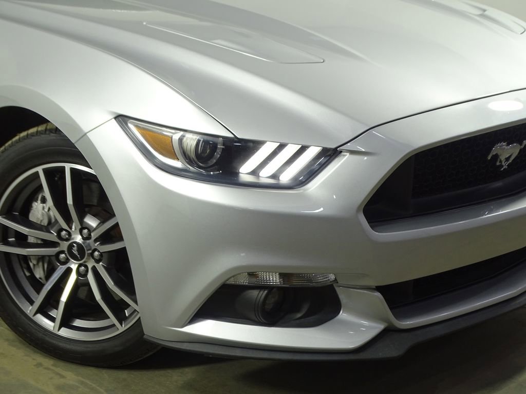 Used 2017 Ford Mustang GT image 38
