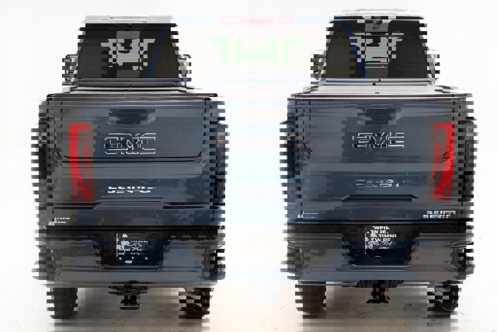 Used 2024 GMC Sierra 2500 Denali Ultimate image 9