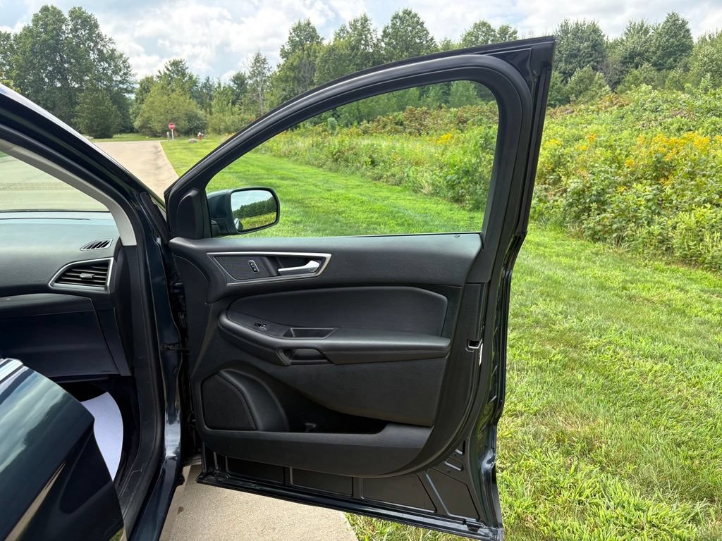 Used 2024 Ford Edge SEL w/ Convenience Package AWD/4WD image 28