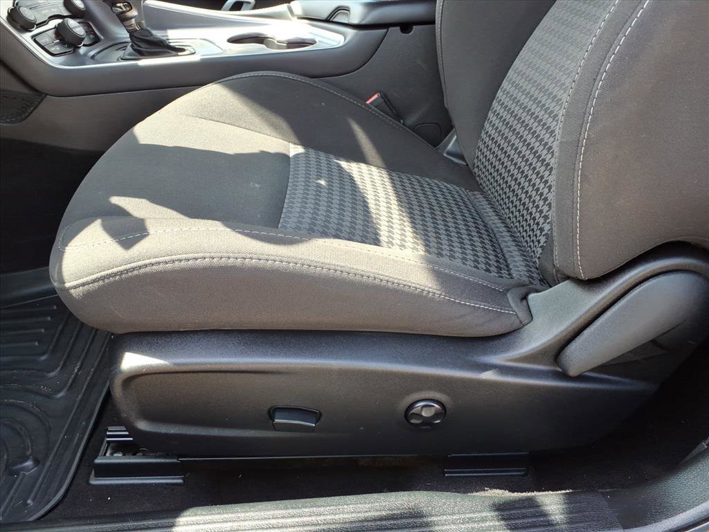 Used 2021 Dodge Challenger R/T Scat Pack w/ Driver Convenience Group image 16