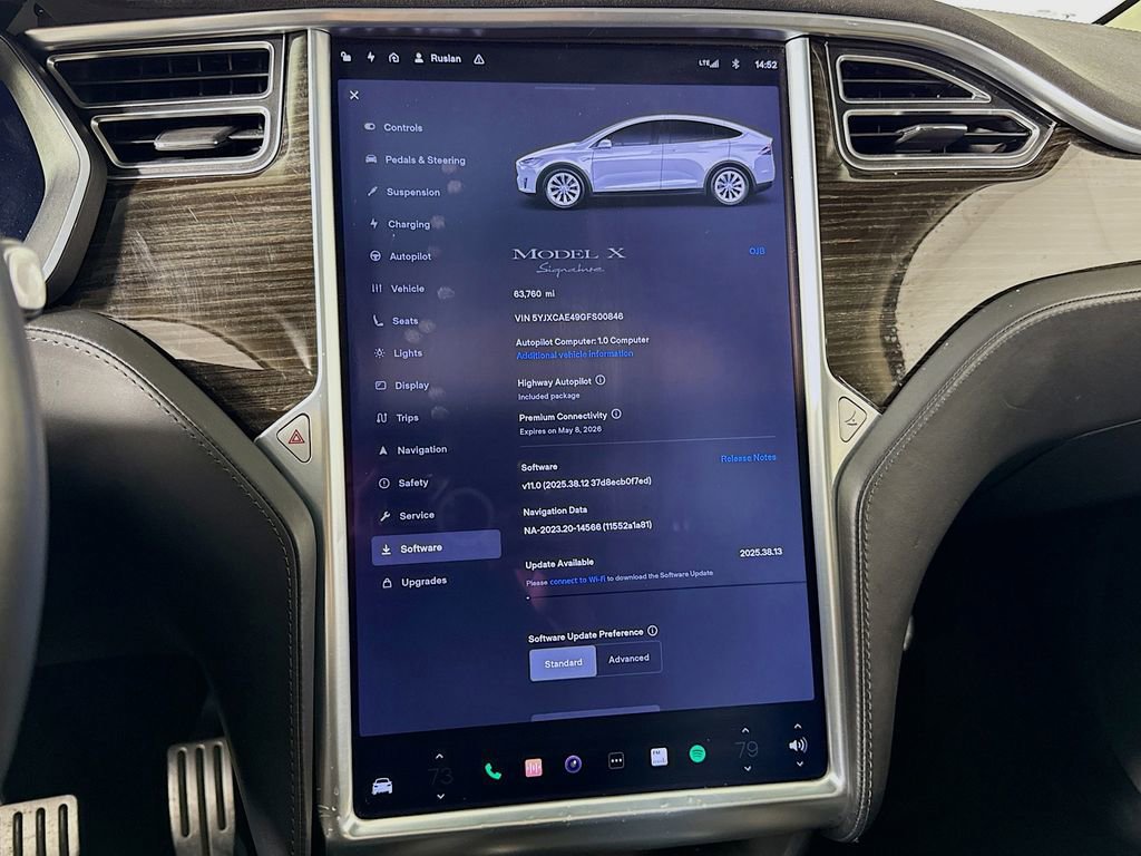 Used 2016 Tesla Model X P90D image 32