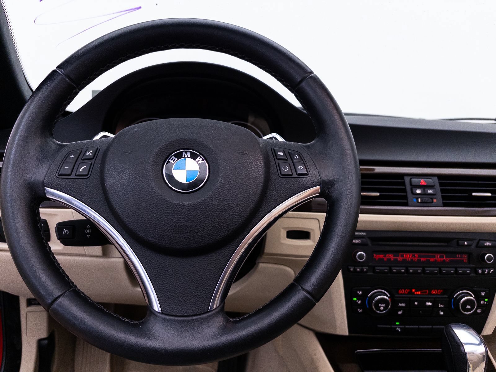 Used 2011 BMW 335i Convertible RWD image 4
