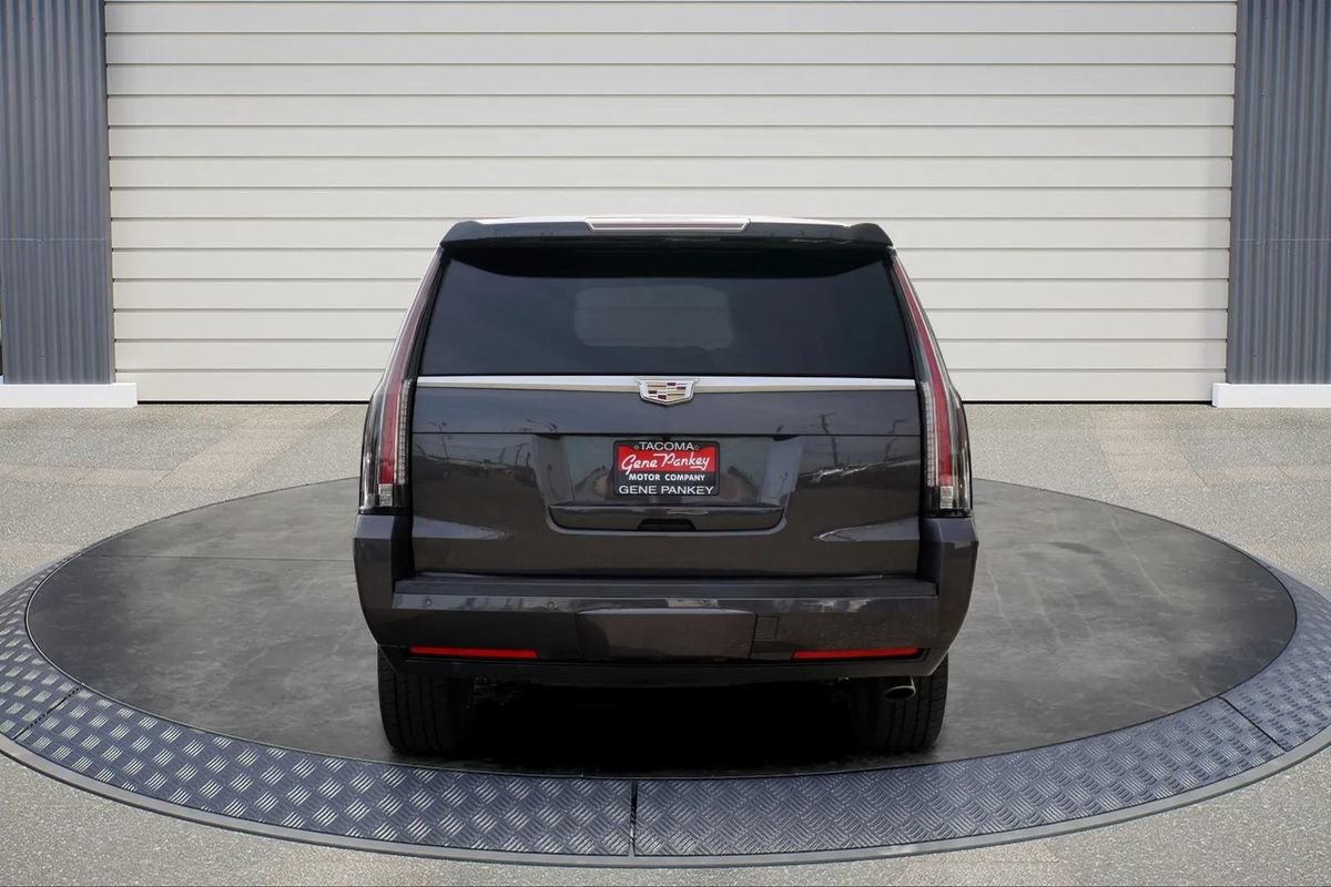 Used 2015 Cadillac Escalade ESV Luxury AWD/4WD image 6