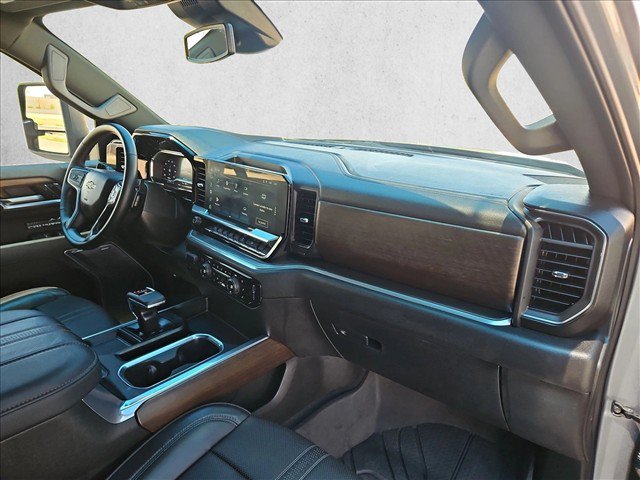 Used 2025 Chevrolet Silverado 1500 High Country w/ High Country Premium Package AWD/4WD image 23