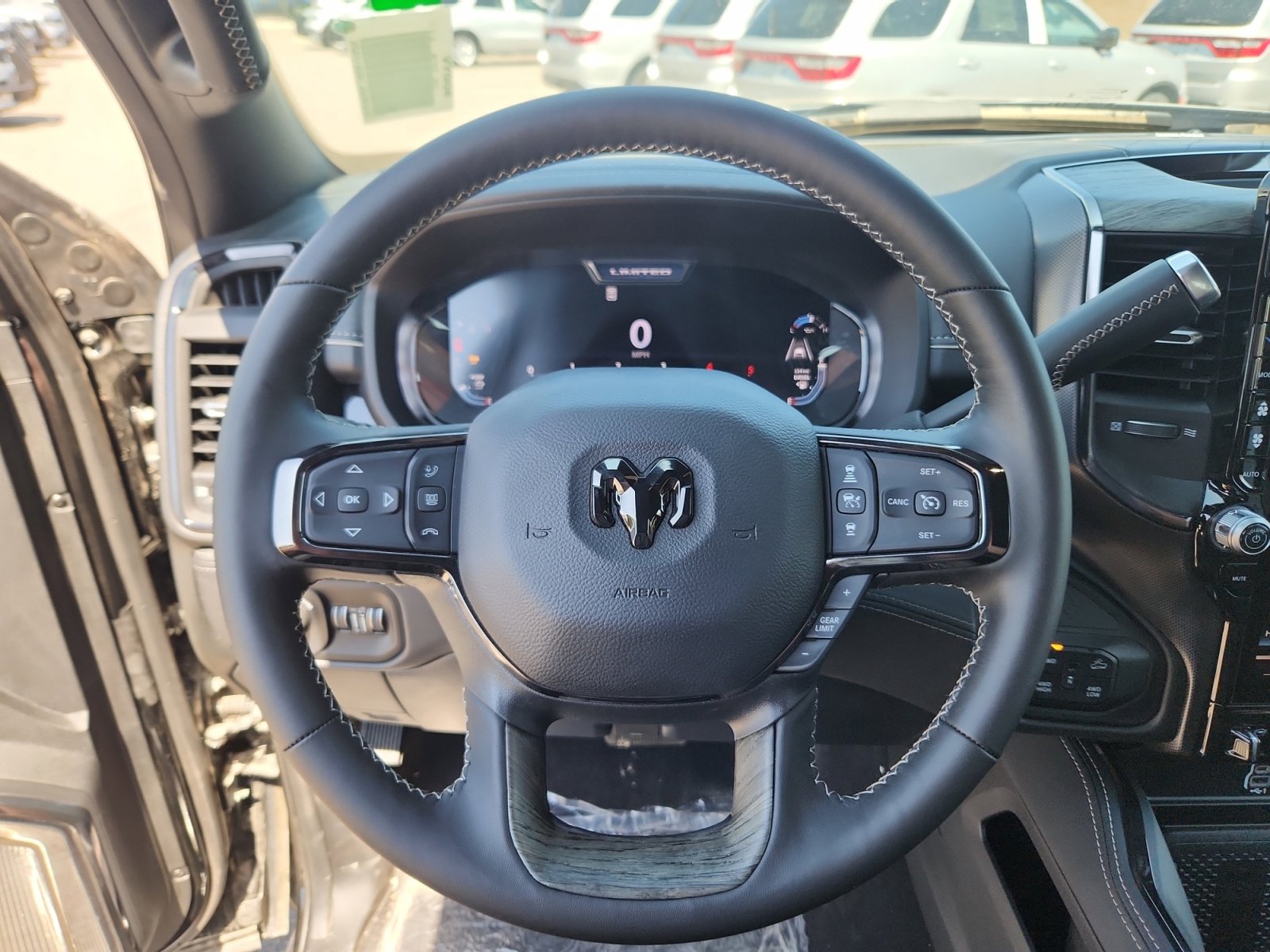 New 2025 RAM 2500 Limited AWD/4WD image 10