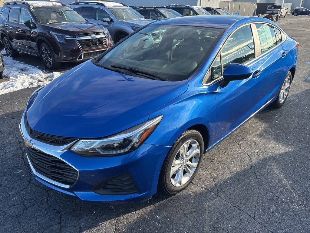 Used 2019 Chevrolet Cruze LT w/ Convenience Package image 6