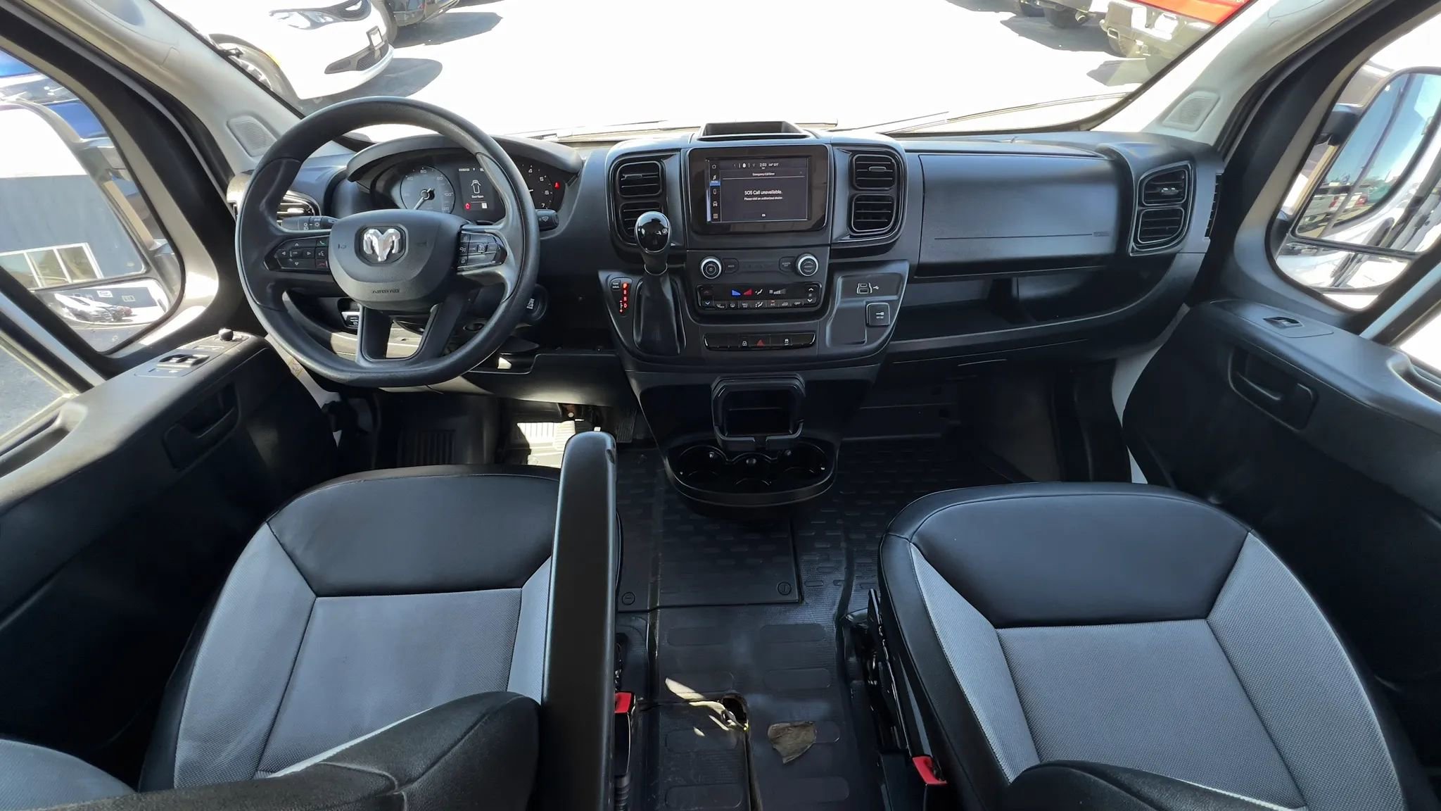 Used 2025 RAM ProMaster 2500 w/ Convenience Group FWD image 16