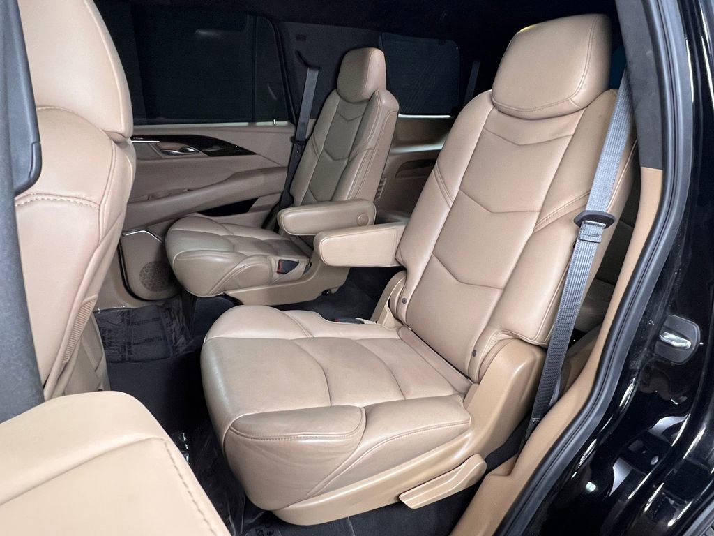 Used 2020 Cadillac Escalade Platinum AWD/4WD image 19