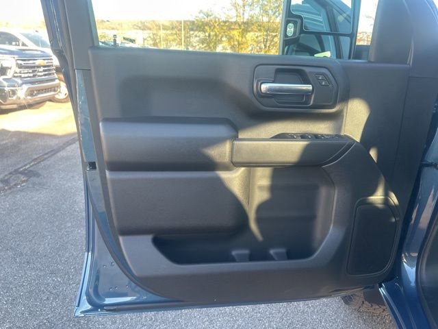 New 2026 Chevrolet Silverado 2500 Custom w/ Custom Convenience Package image 10