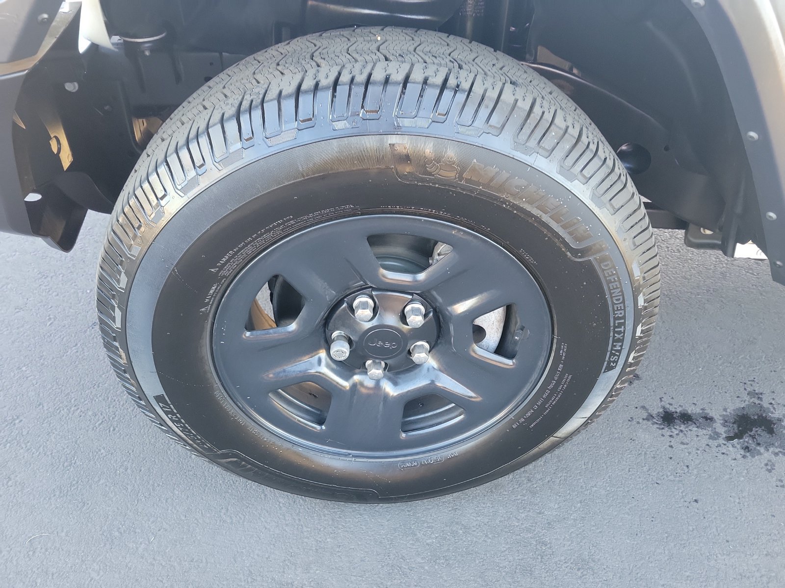 Used 2023 Jeep Wrangler Unlimited Sport AWD/4WD image 31