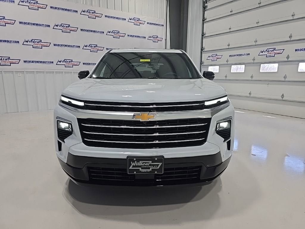 New 2026 Chevrolet Traverse High Country FWD image 11