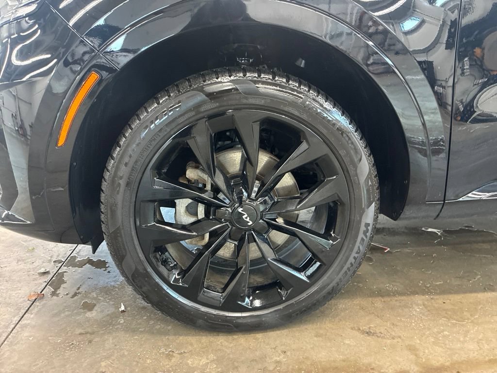 Certified 2023 Kia Sorento SX AWD/4WD image 12