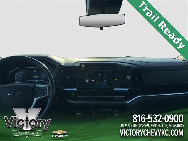 Used 2022 Chevrolet Silverado 1500 LT Trail Boss w/ LPO, Dark Essentials Package image 15