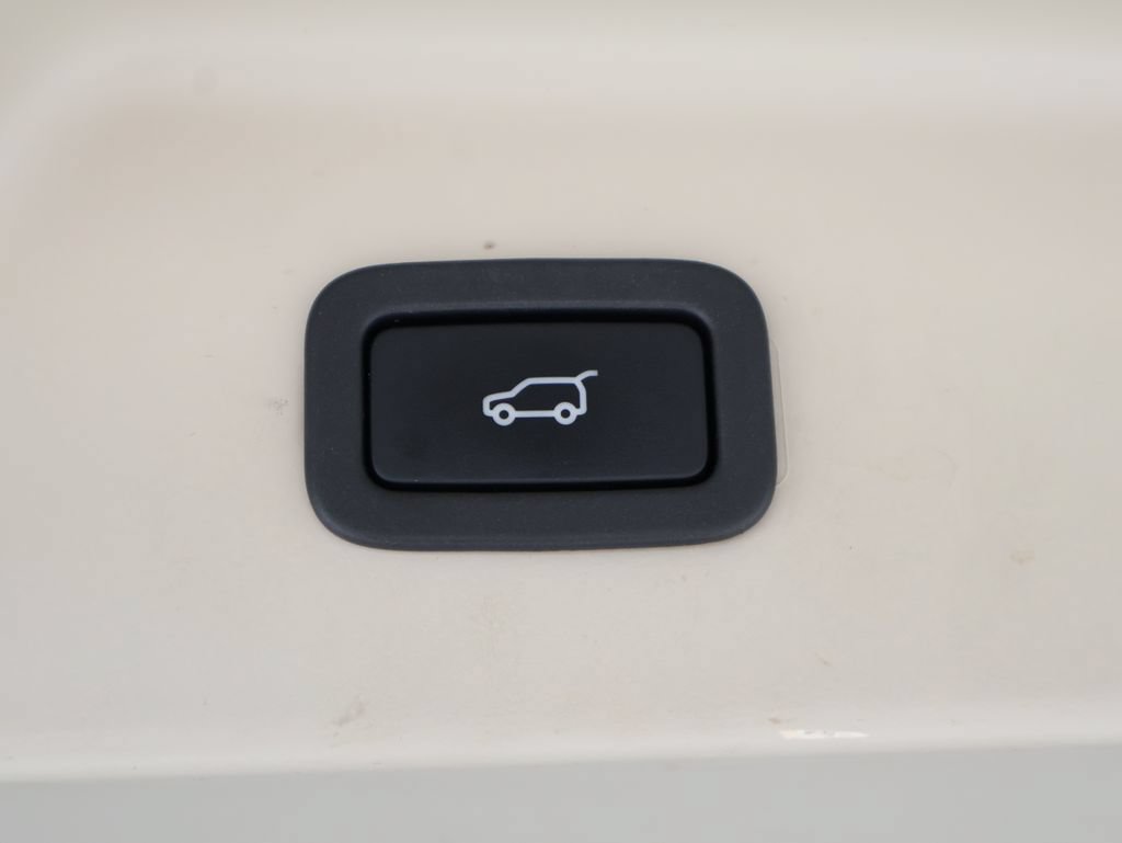 Used 2021 Land Rover Range Rover P525 Westminster Edition LWB AWD/4WD image 18