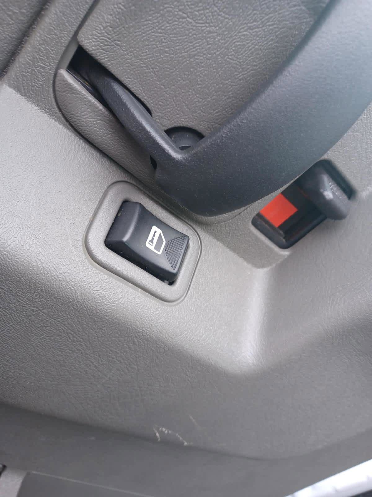 Used 2024 GMC Savana 2500 w/ Driver Convenience Package RWD image 12
