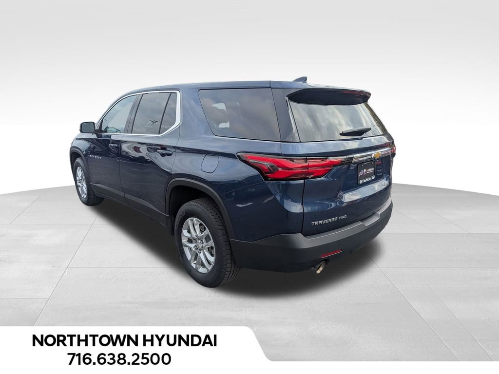 Used 2023 Chevrolet Traverse LS w/ Safety Package image 12
