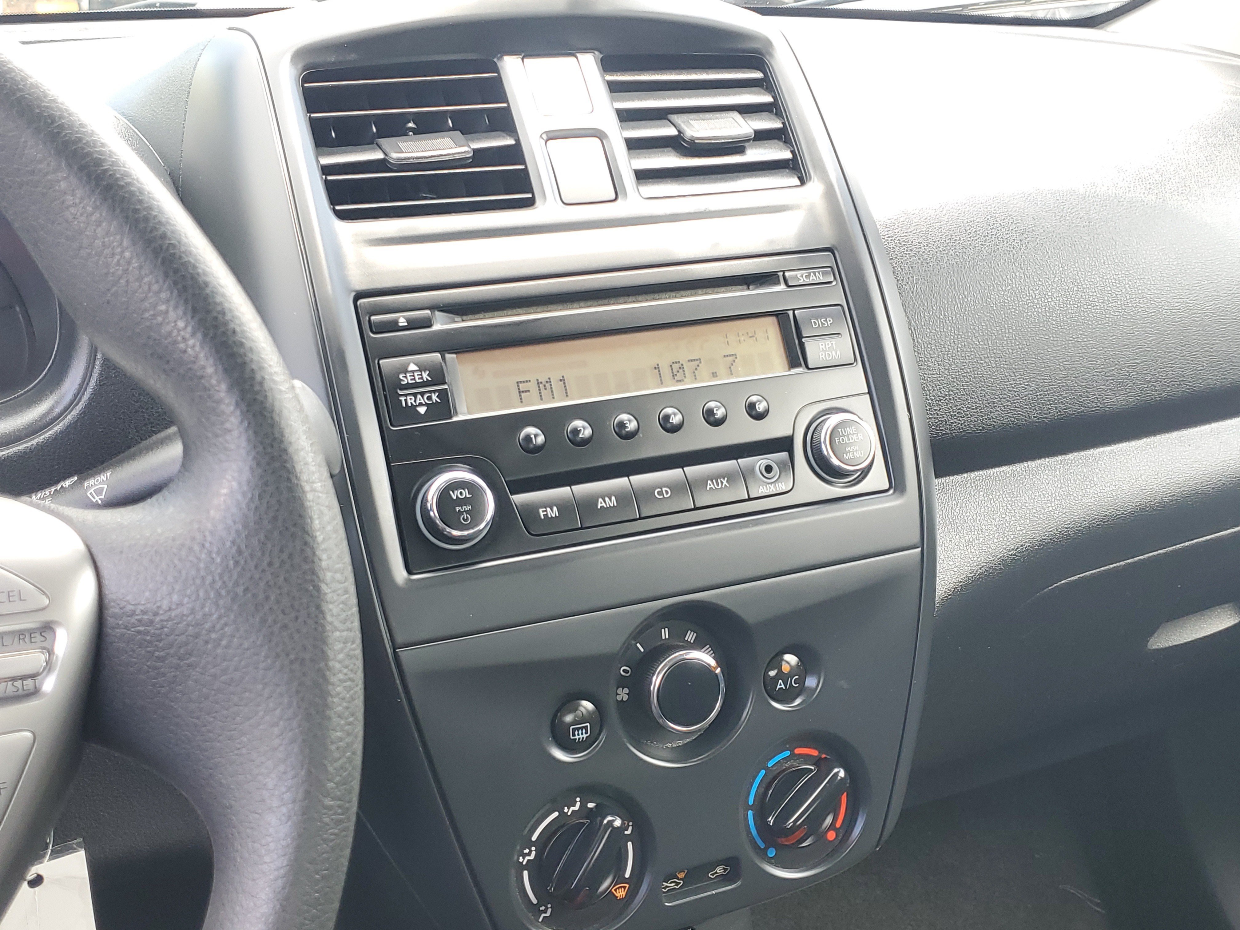 Used 2016 Nissan Versa S Plus FWD image 26