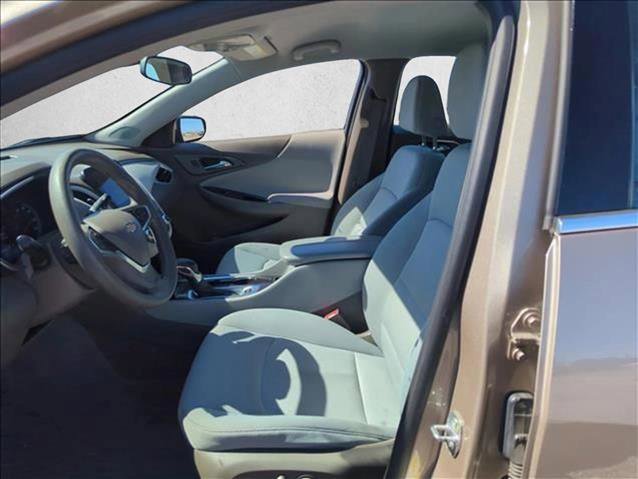 Used 2022 Chevrolet Malibu LT image 15