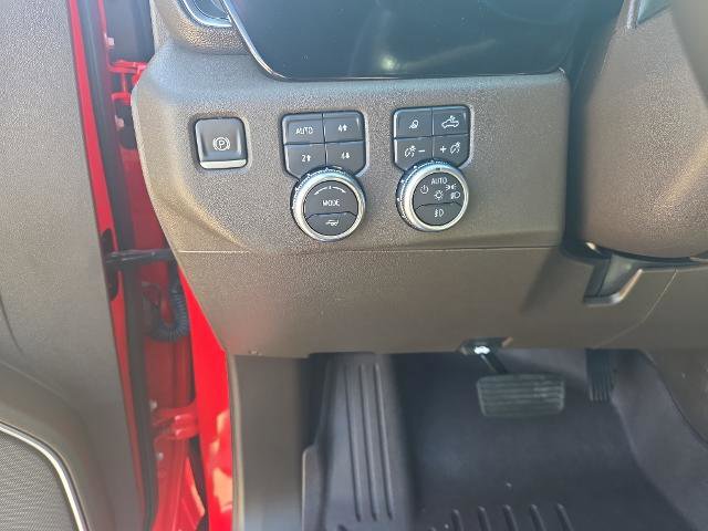 Used 2024 GMC Sierra 2500 SLT w/ SLT Premium Package AWD/4WD image 22