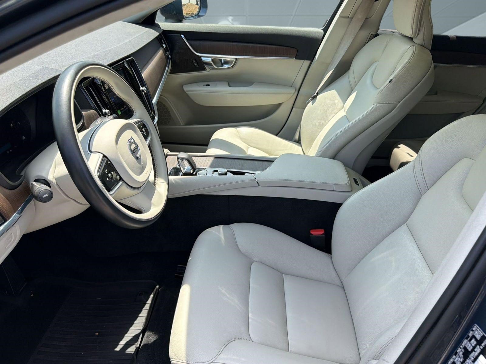 Certified 2022 Volvo V90 B6 Cross Country w/ Advanced Package AWD/4WD image 5