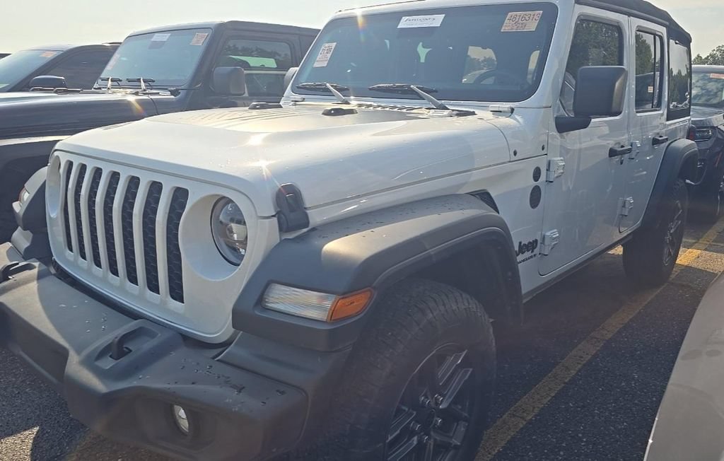 Used 2024 Jeep Wrangler Unlimited Sport AWD/4WD image 1