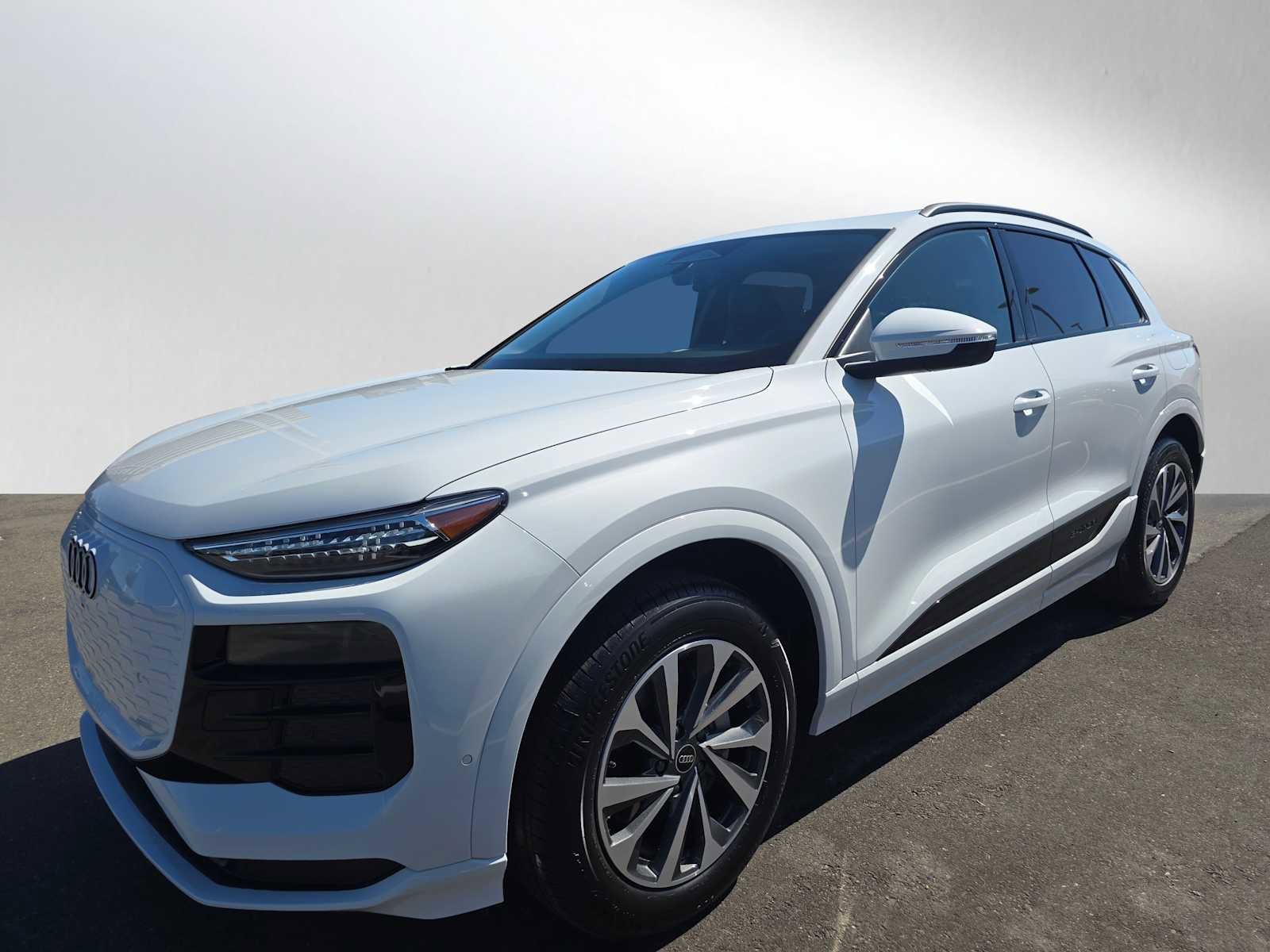 New 2025 Audi Q6 e-tron Premium Plus image 7