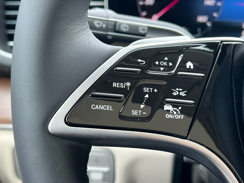 New 2026 Mercedes-Benz GLS 450 4MATIC image 23