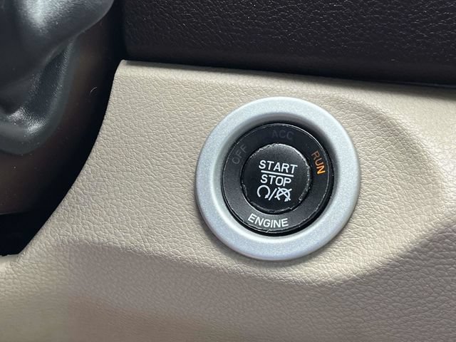 Used 2016 RAM 2500 Laramie AWD/4WD image 35