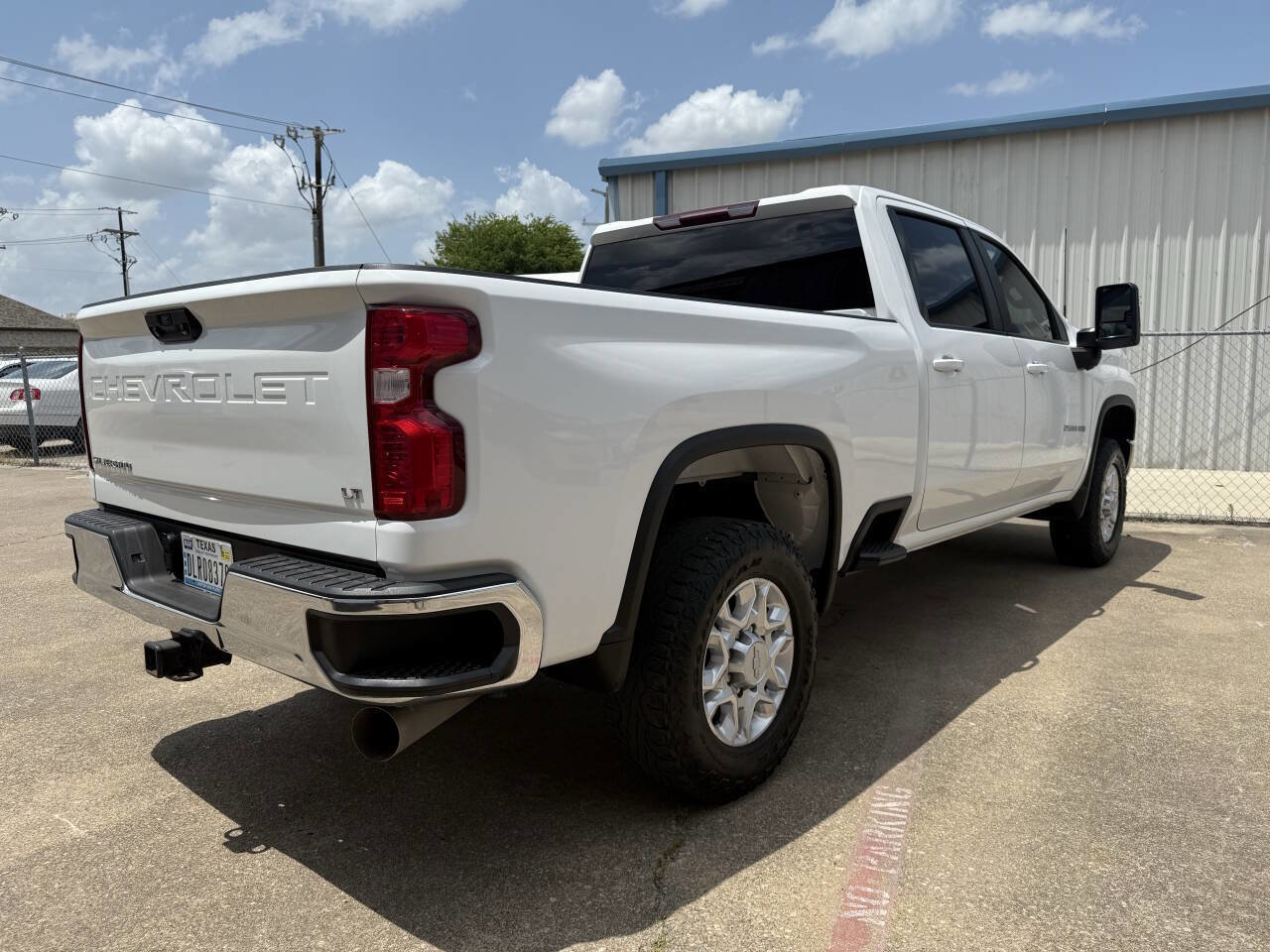 Used 2021 Chevrolet Silverado 2500 LT w/ Z71 Off-Road Package image 6
