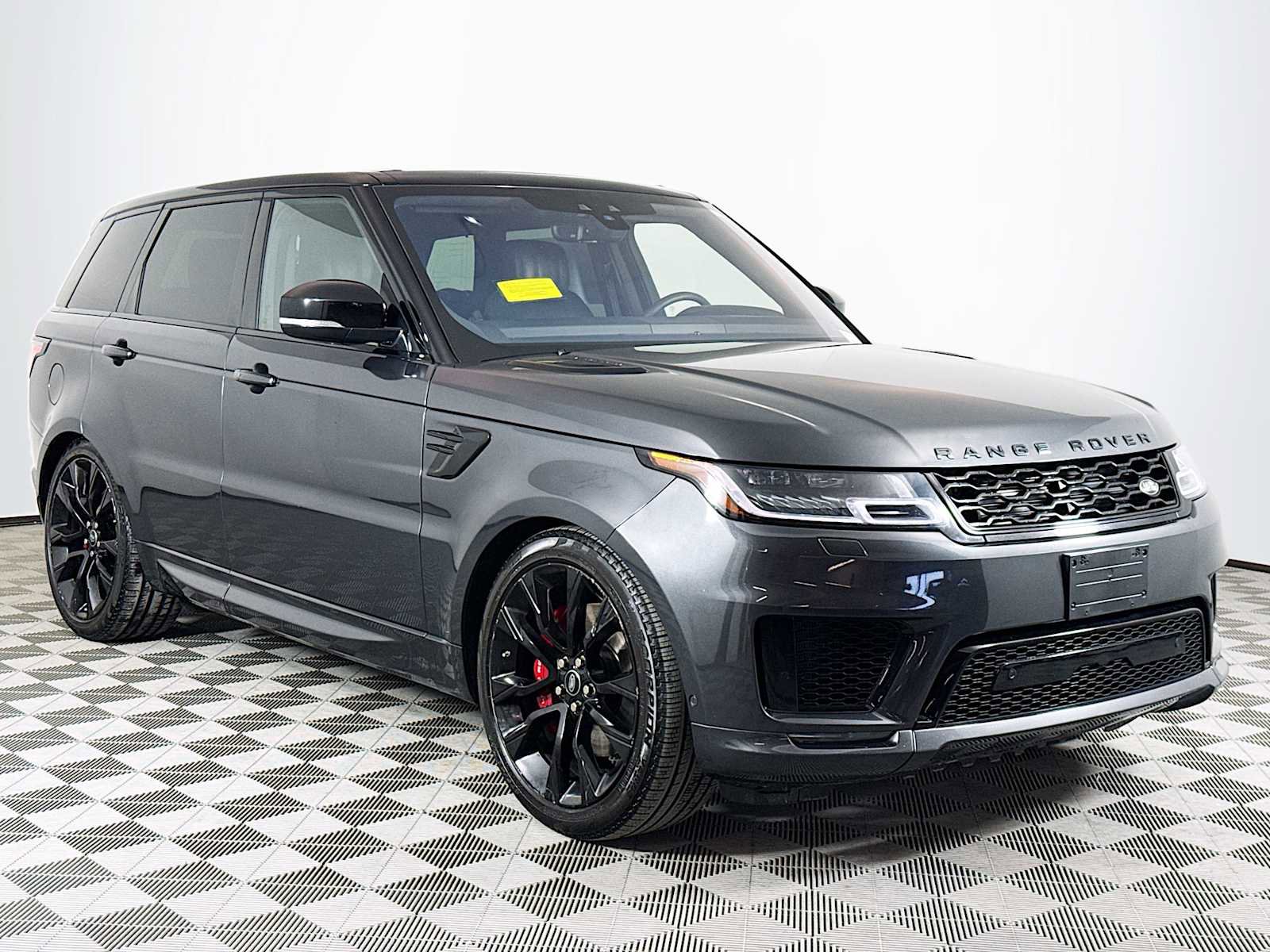 Used 2021 Land Rover Range Rover Sport HST image 3