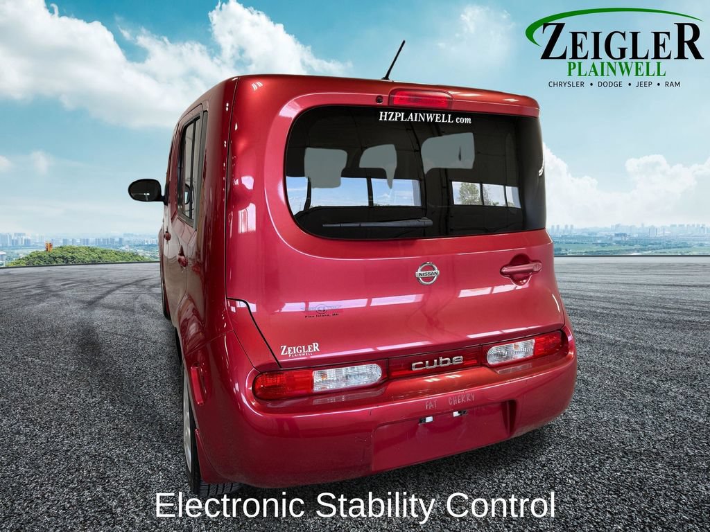 Used 2009 Nissan Cube 1.8 S w/ Interior Designer Pkg FWD image 4