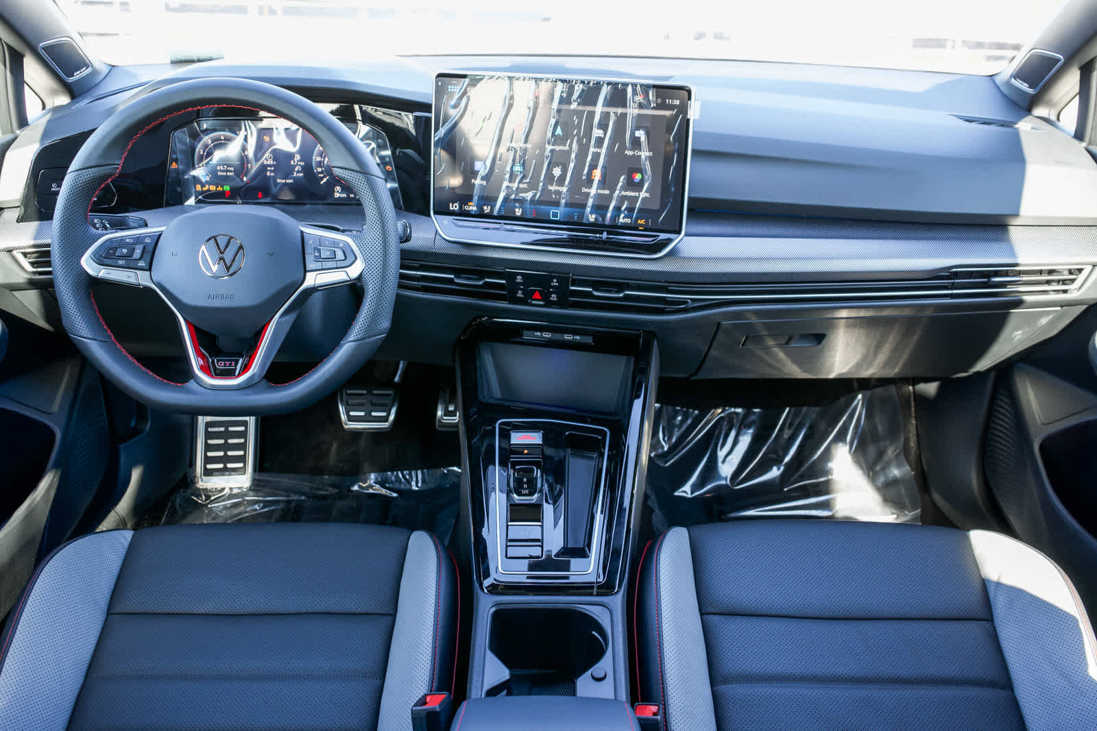 New 2026 Volkswagen GTI SE image 14