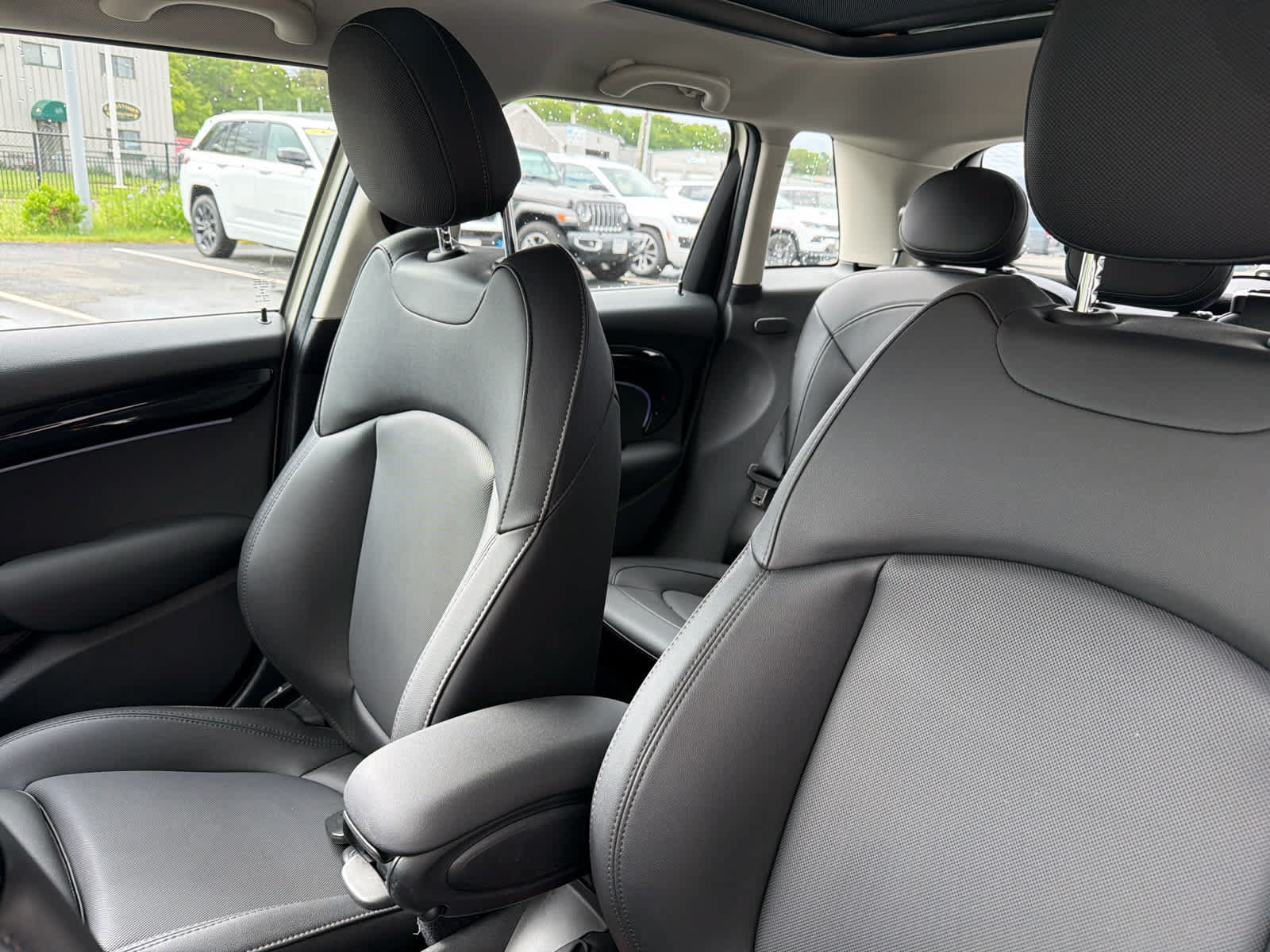 Used 2023 MINI Cooper S w/ Premium Package FWD image 12