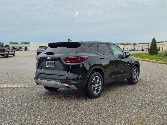 Used 2023 Chevrolet Blazer LT w/ Driver Confidence Package AWD/4WD image 5