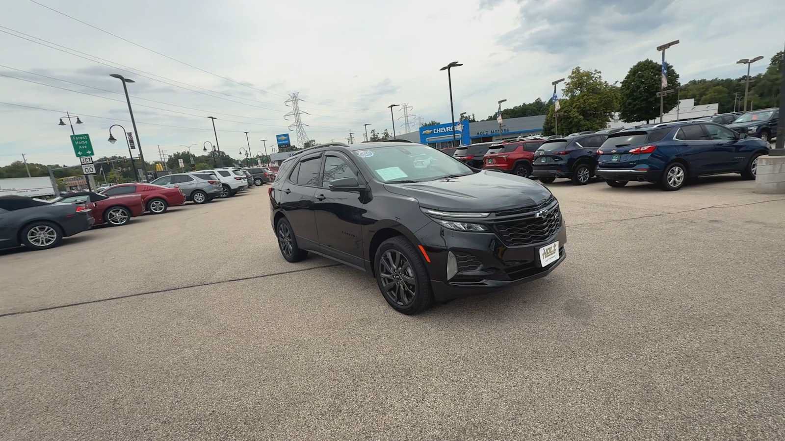 Certified 2024 Chevrolet Equinox RS w/ RS Leather Package AWD/4WD image 2