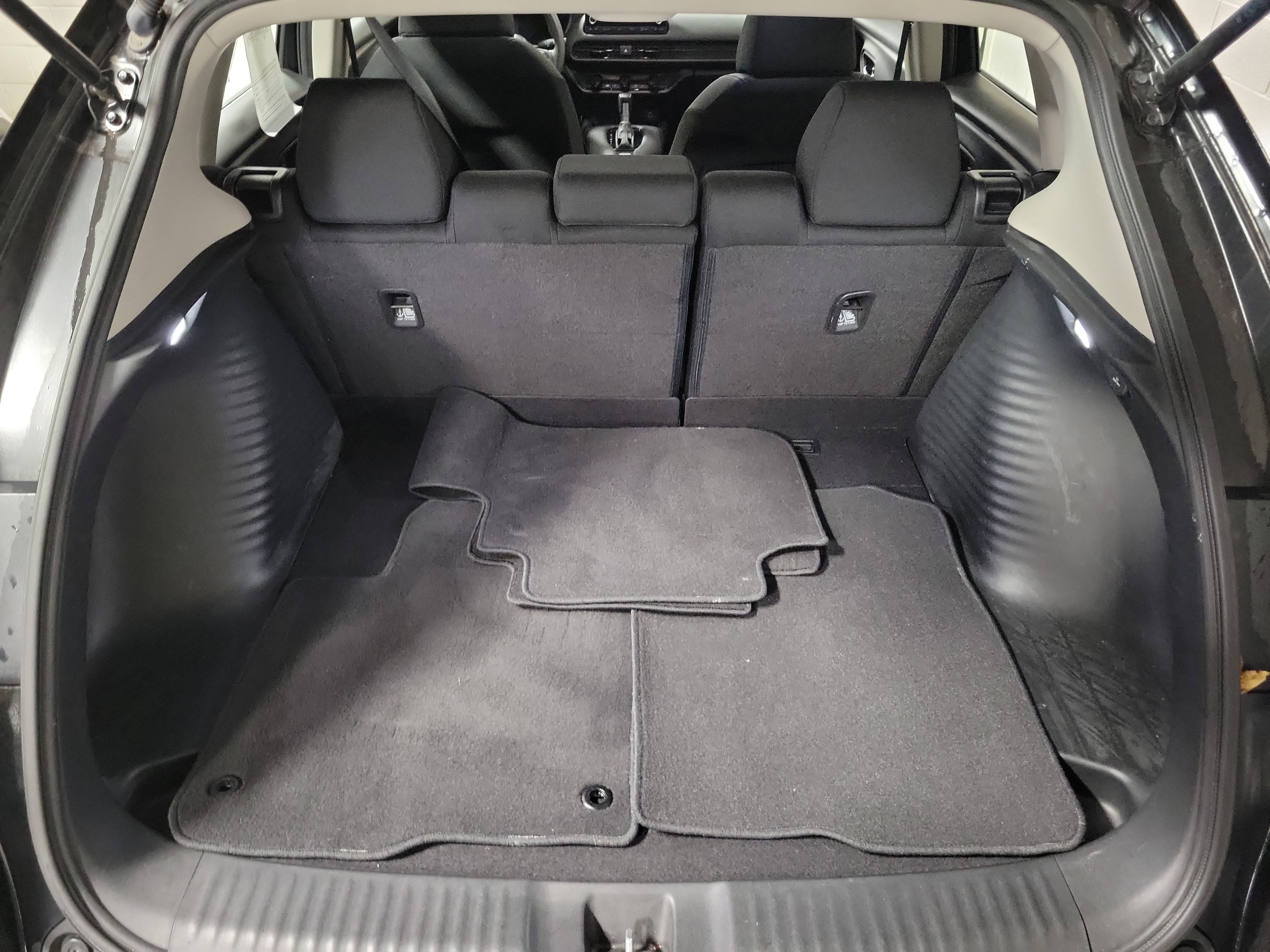 Certified 2023 Honda HR-V LX image 6